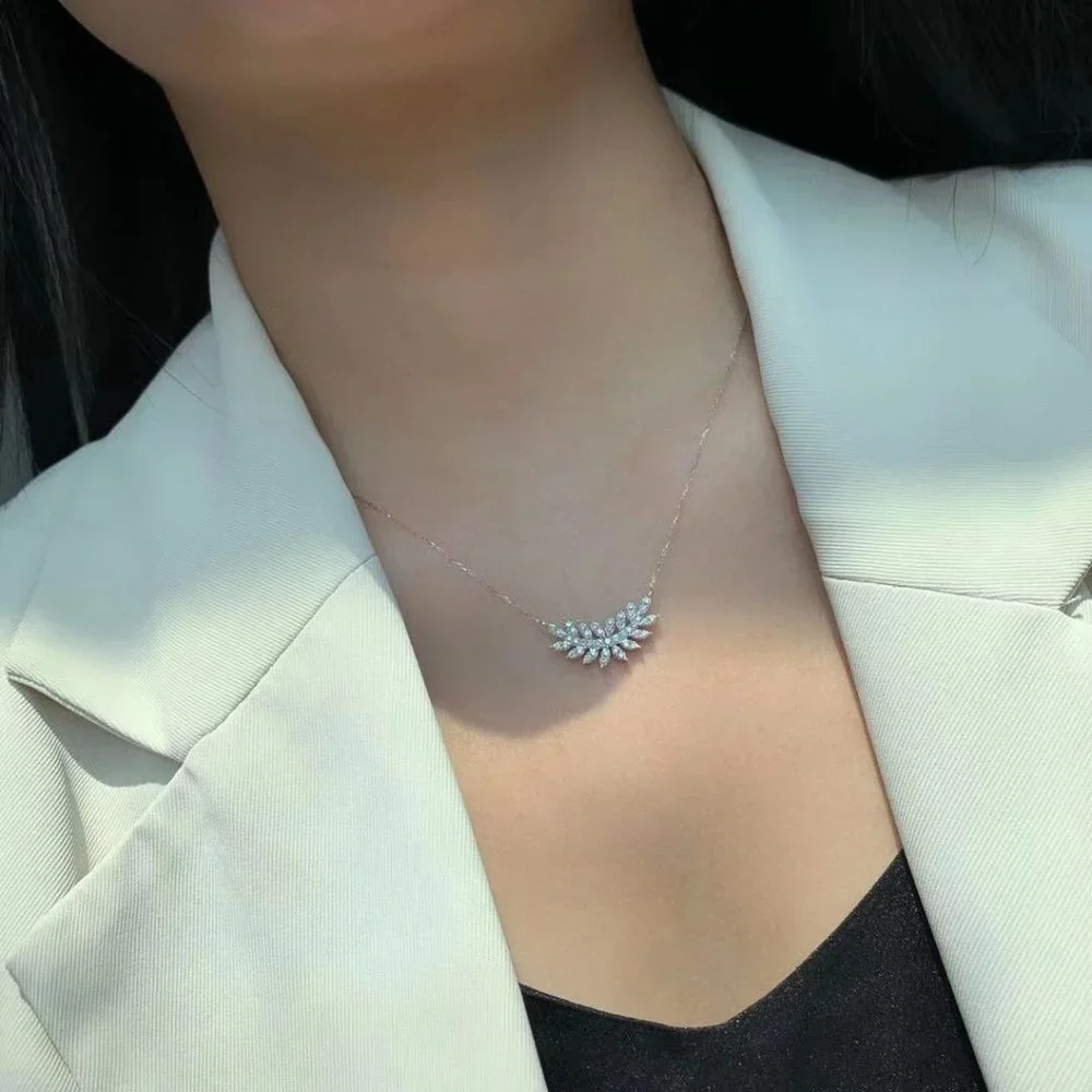 ✨Leaf Micro Pave Designed Dazzling Zircon Pendant Necklace, UNVN12413 - Picture 4 of 6